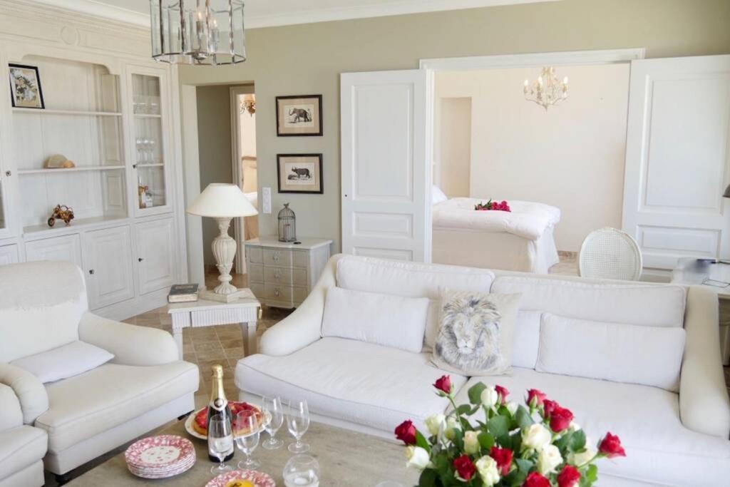 Bord De Mer - Ac, Wifi, Chic, Sea View, Beach 2 Minutes Walk 앙티브 외부 사진